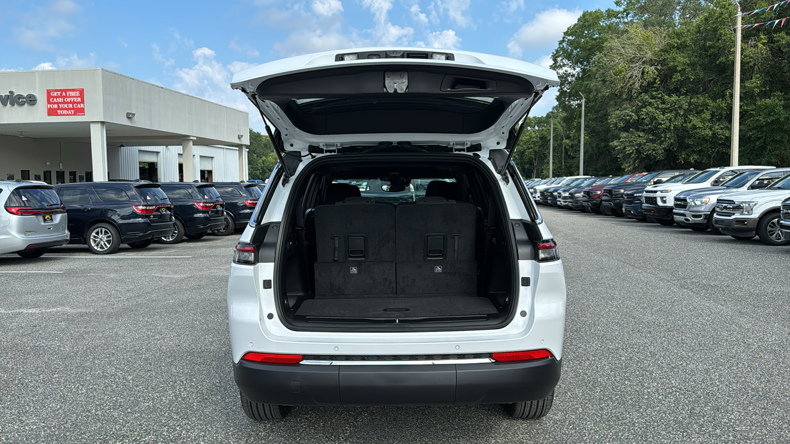 2024 Jeep Grand Cherokee L Laredo 7