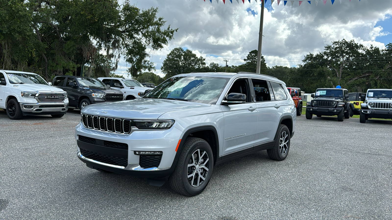 2024 Jeep Grand Cherokee L Limited 1