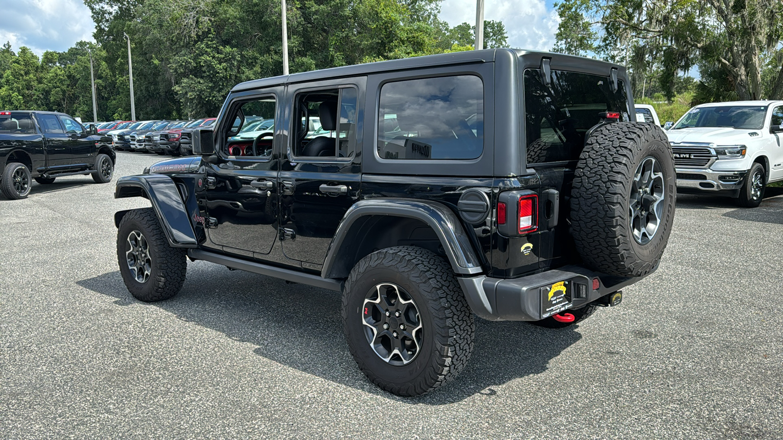 2023 Jeep Wrangler Rubicon 2