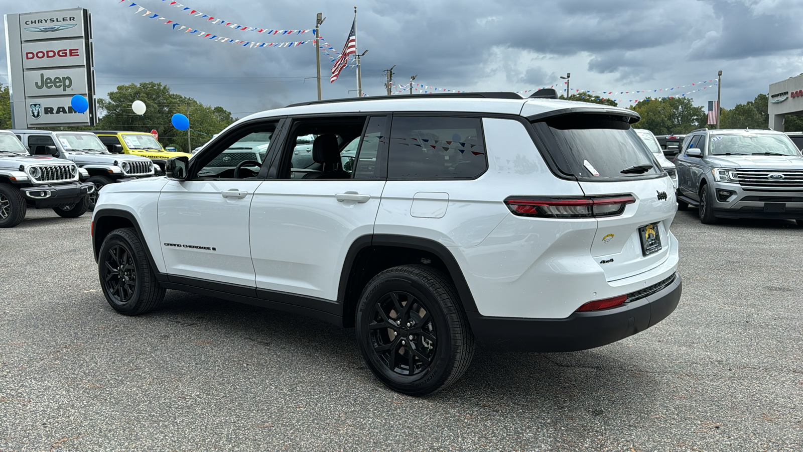 2024 Jeep Grand Cherokee L Altitude 3