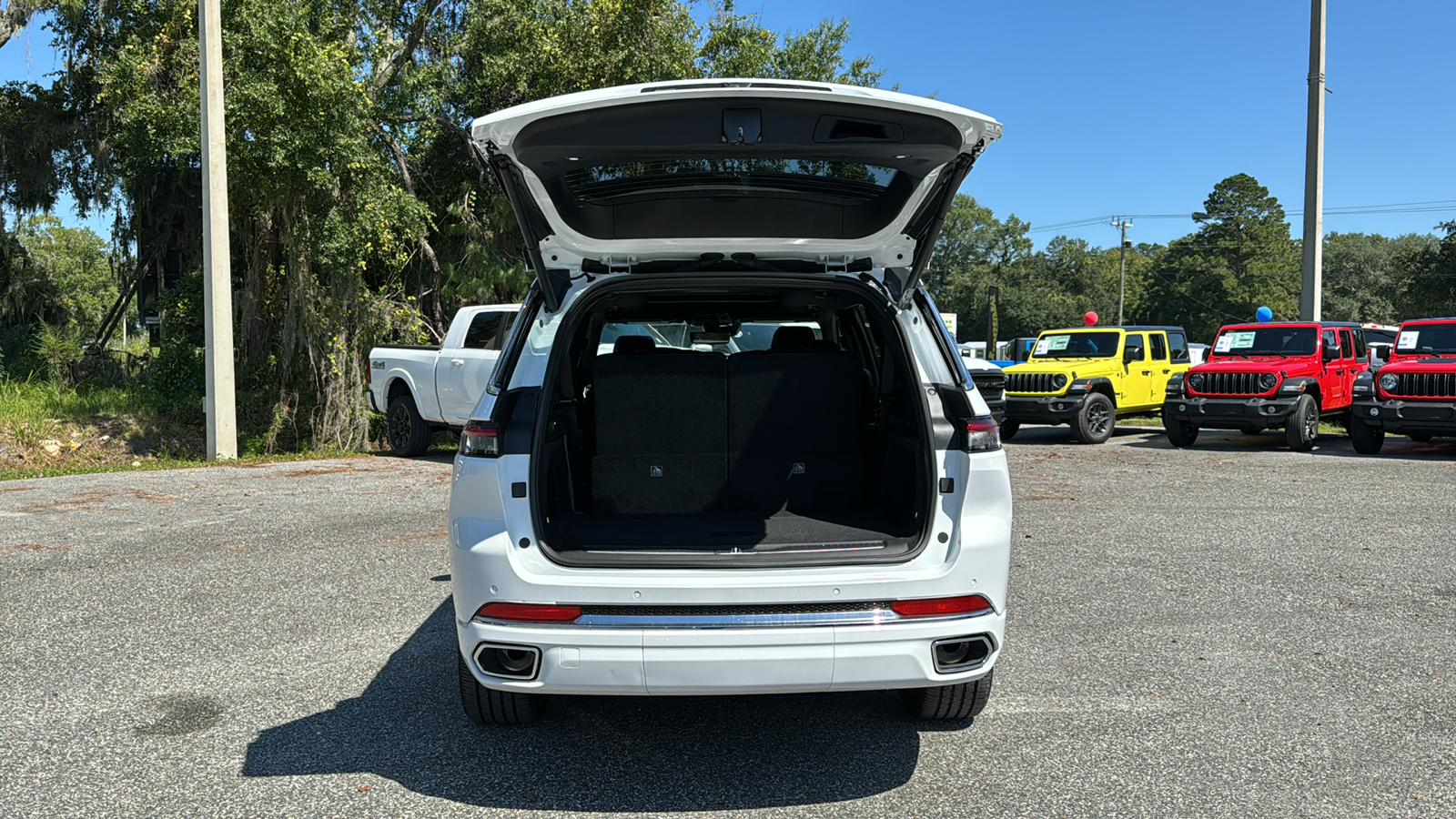 2024 Jeep Grand Cherokee L  3