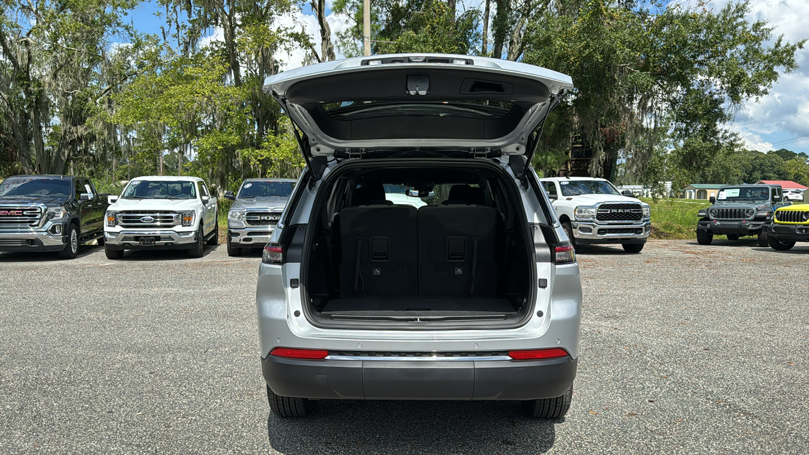 2024 Jeep Grand Cherokee L Laredo 7