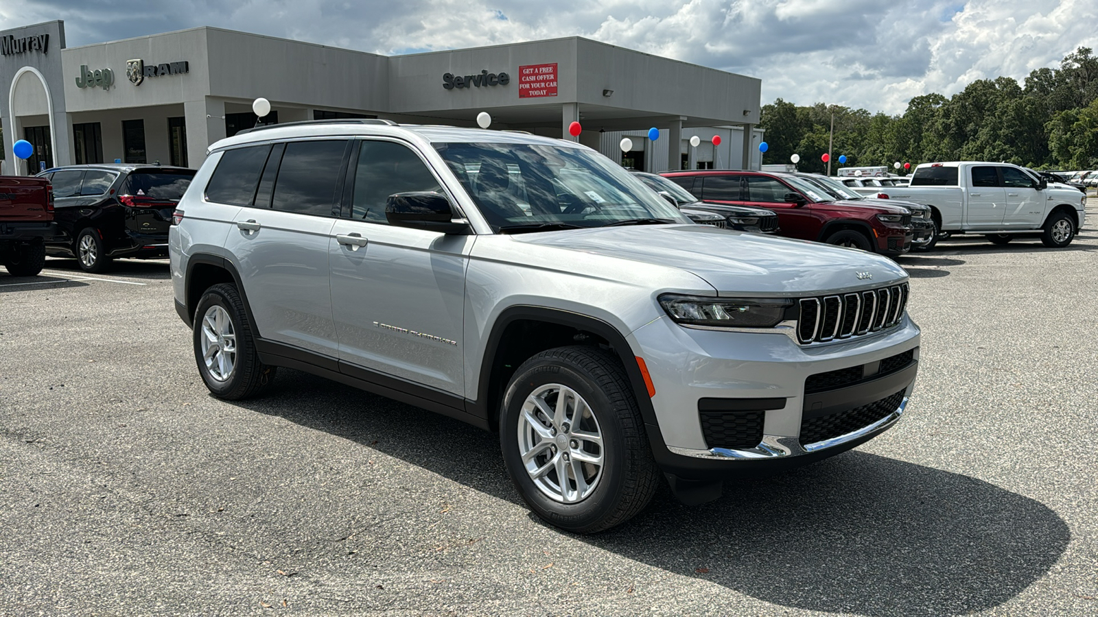 2024 Jeep Grand Cherokee L Laredo 12