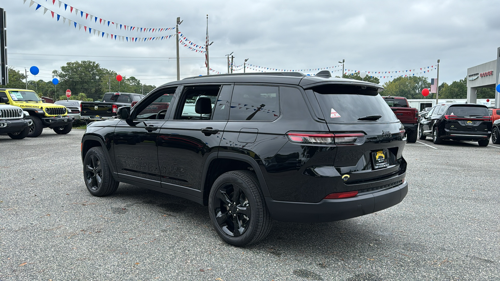 2024 Jeep Grand Cherokee L Limited 3