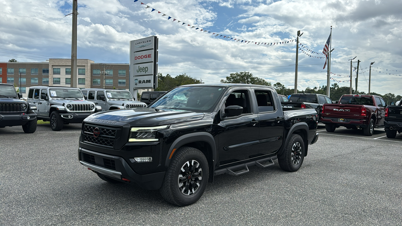 2023 Nissan Frontier PRO-X 1