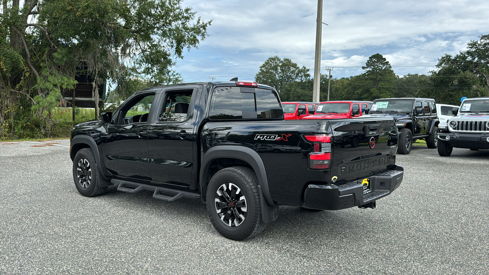 2023 Nissan Frontier PRO-X 3