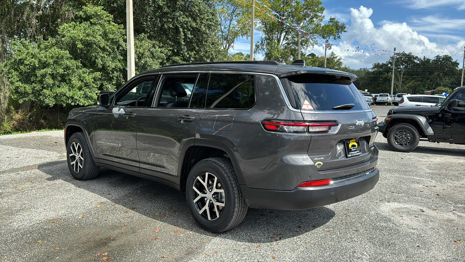 2025 Jeep Grand Cherokee L Limited 3