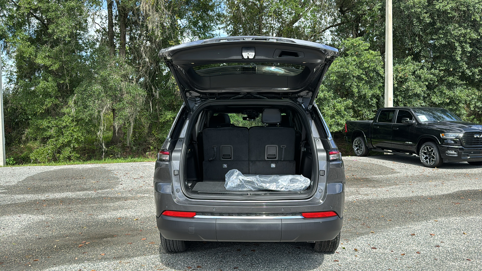 2025 Jeep Grand Cherokee L Limited 7