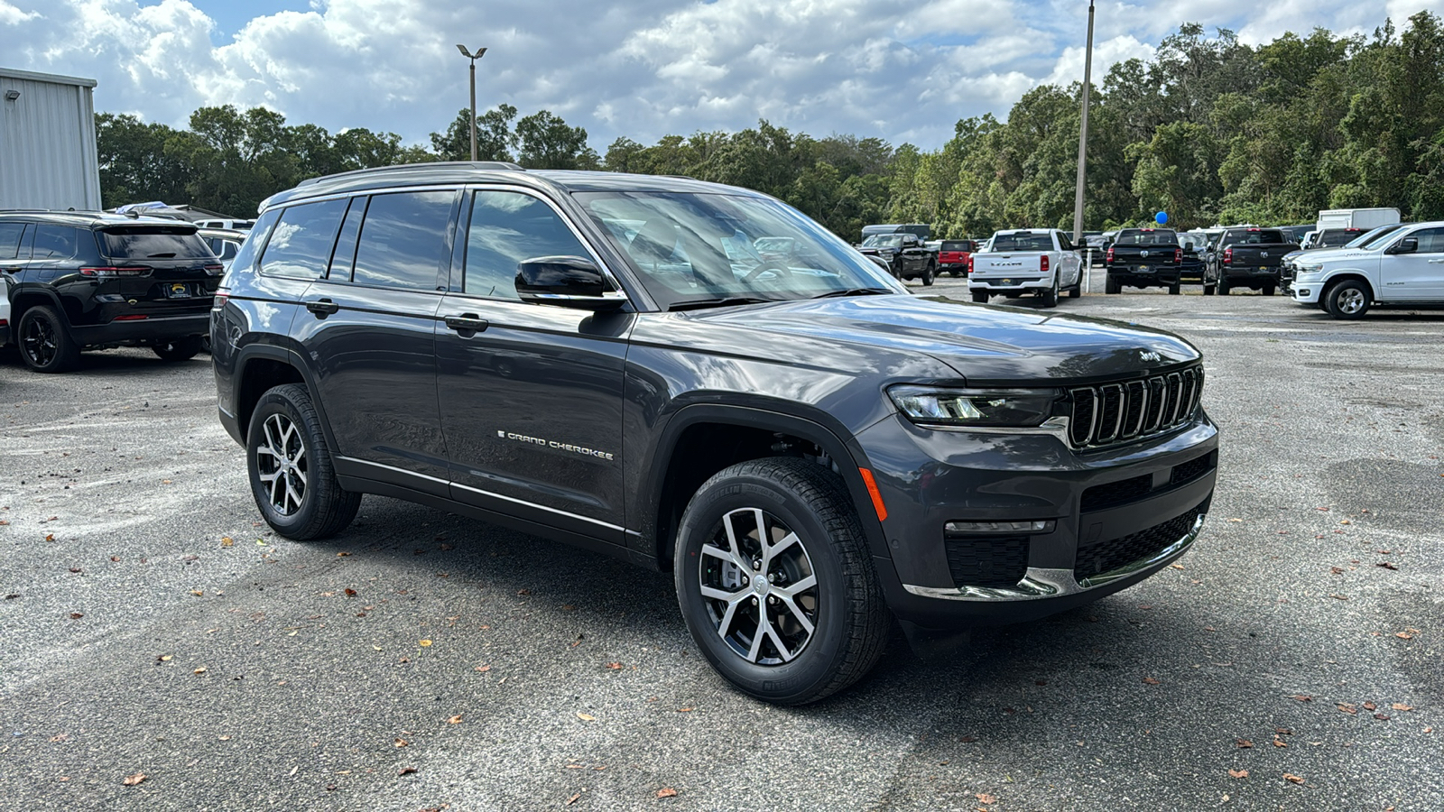 2025 Jeep Grand Cherokee L Limited 14