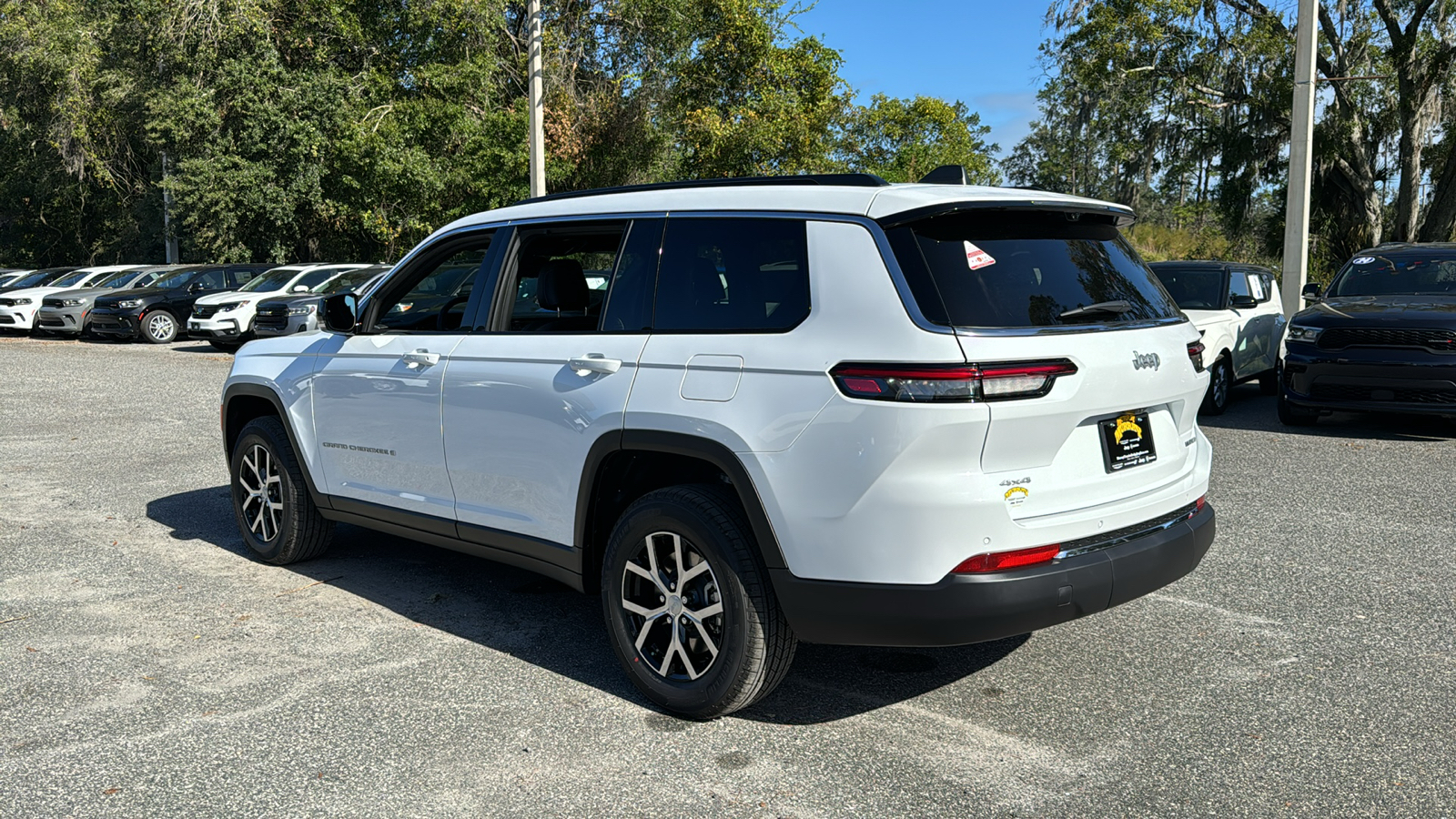 2025 Jeep Grand Cherokee L Limited 3