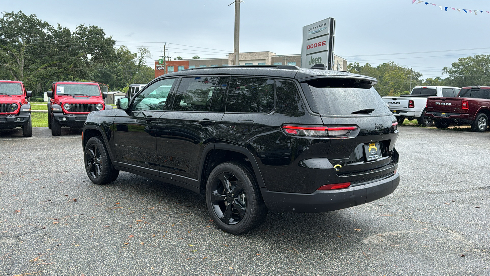 2025 Jeep Grand Cherokee L Limited 3