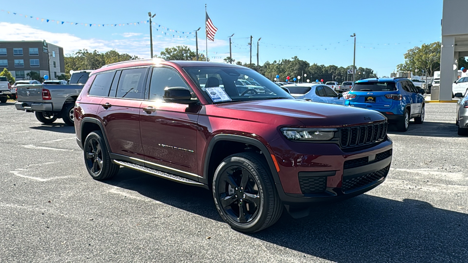 2025 Jeep Grand Cherokee L Altitude X 13