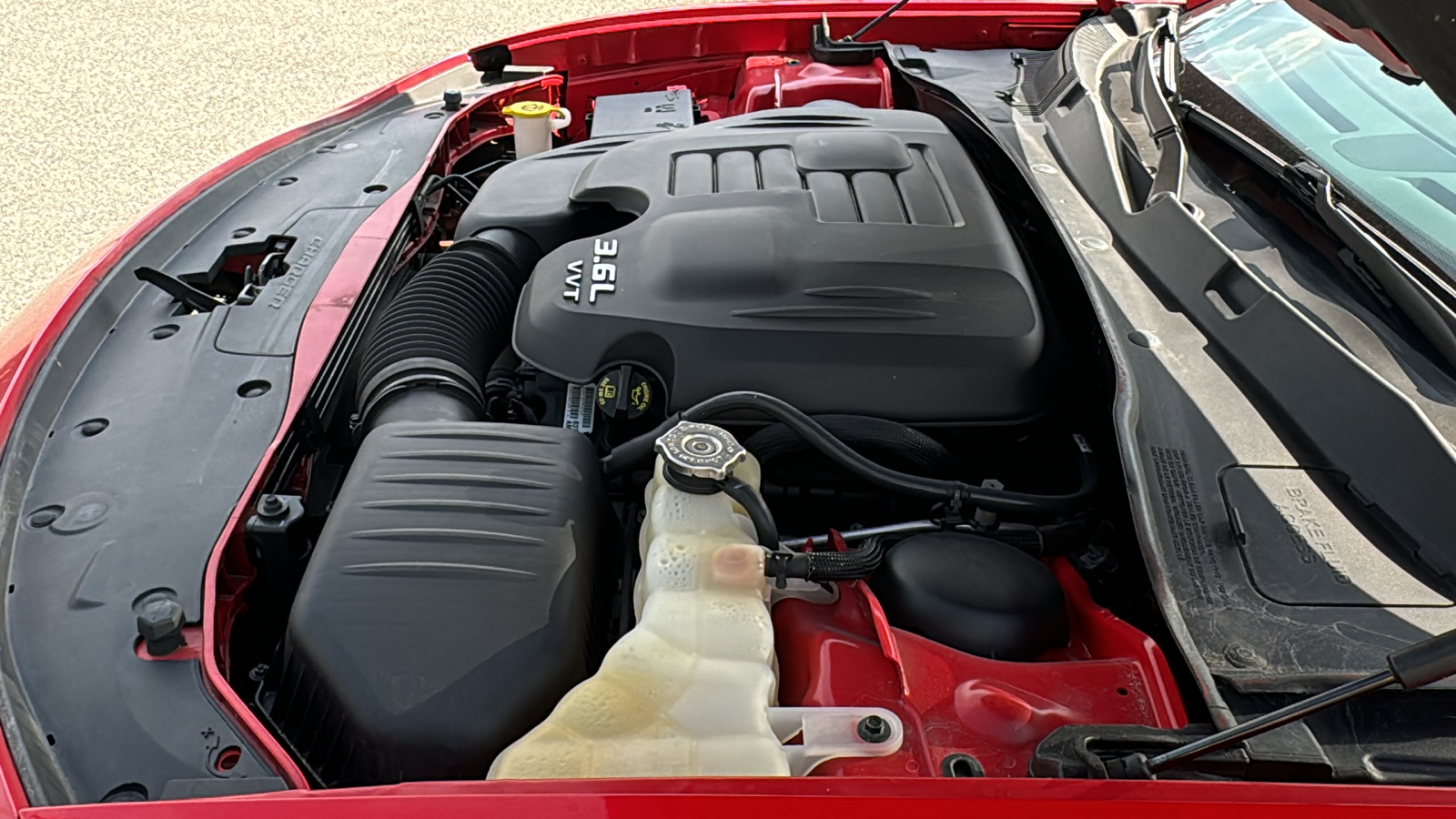 2019 Dodge Charger SXT 34