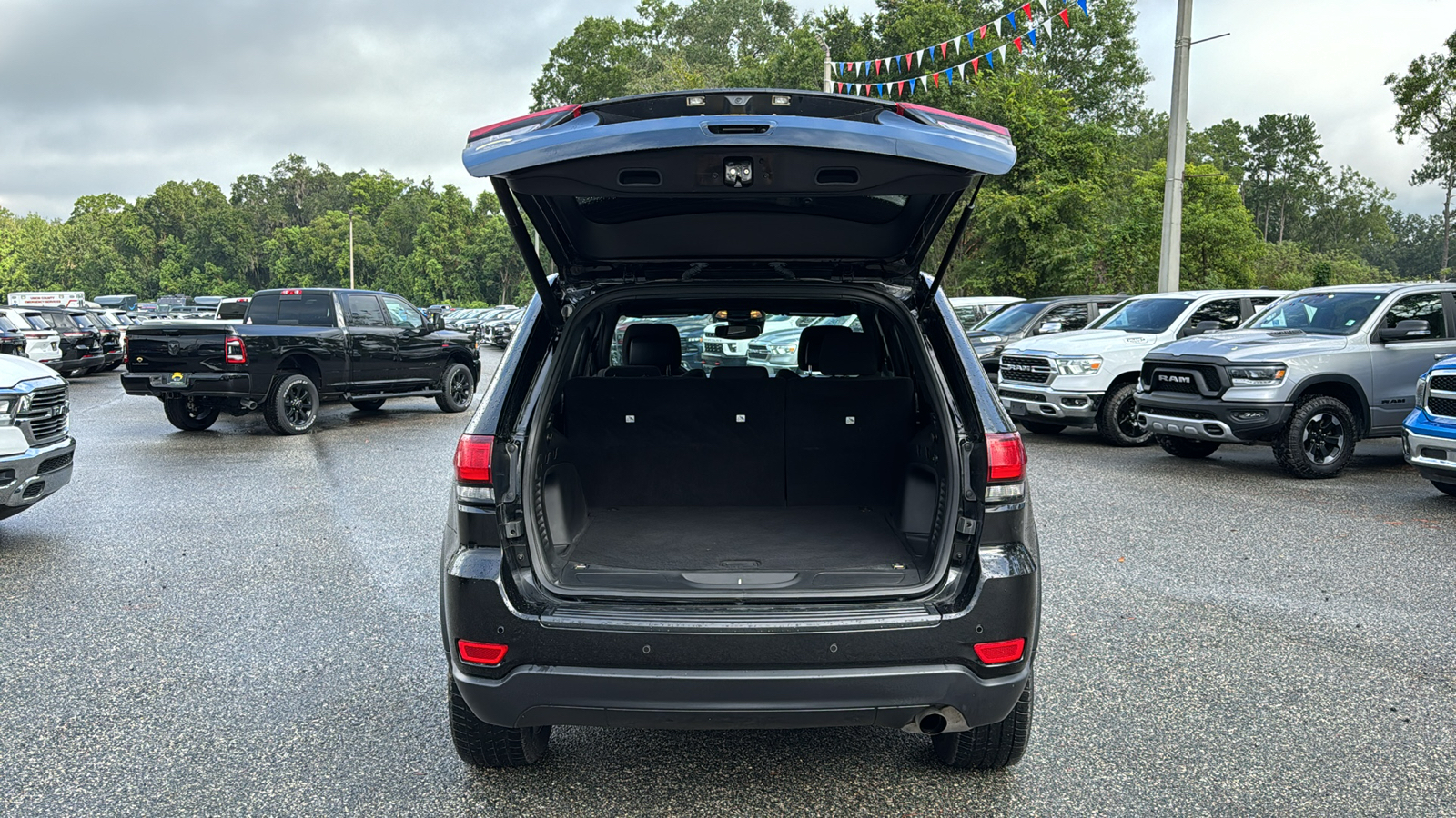 2021 Jeep Grand Cherokee Freedom Edition 5