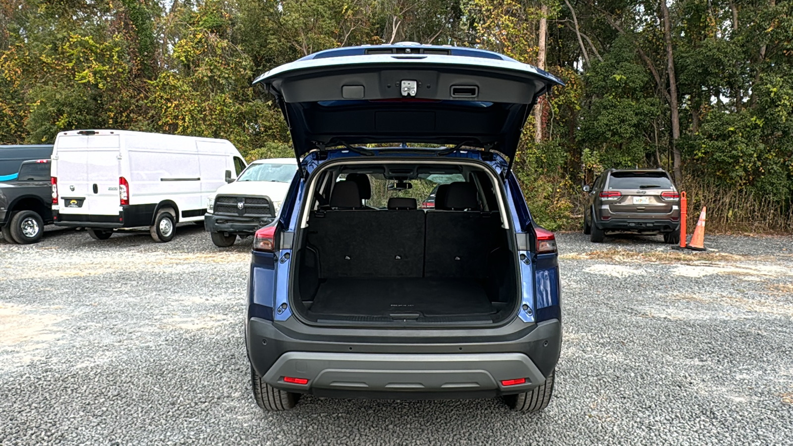 2023 Nissan Rogue SV 5