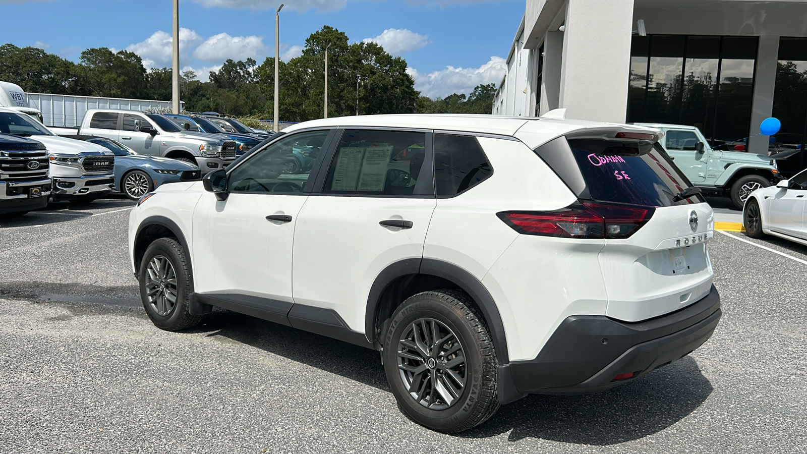 2021 Nissan Rogue S 3