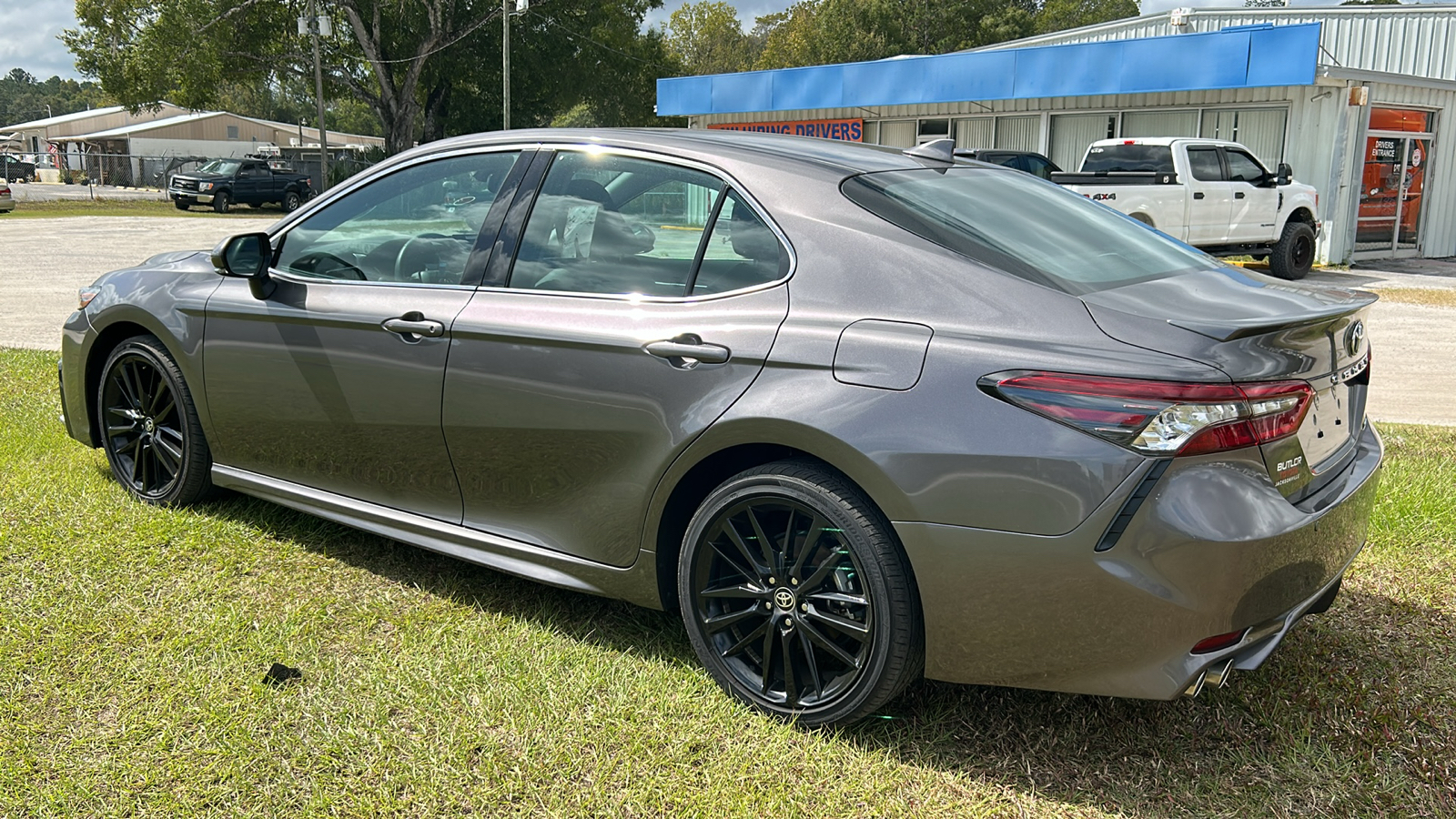 2024 Toyota Camry XSE 3