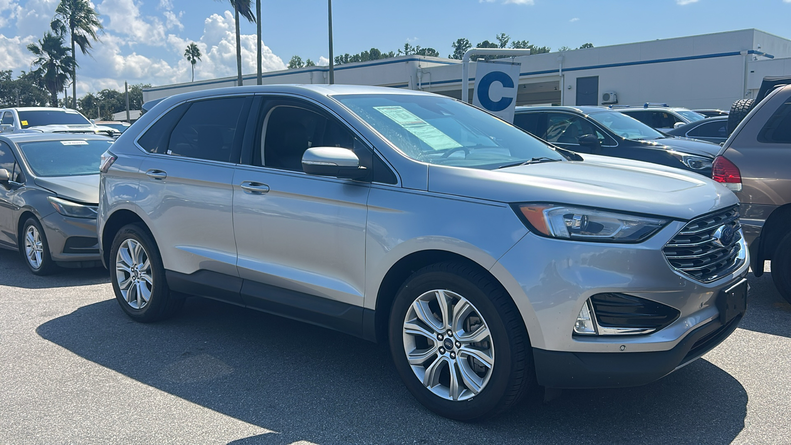 2022 Ford Edge Titanium 5