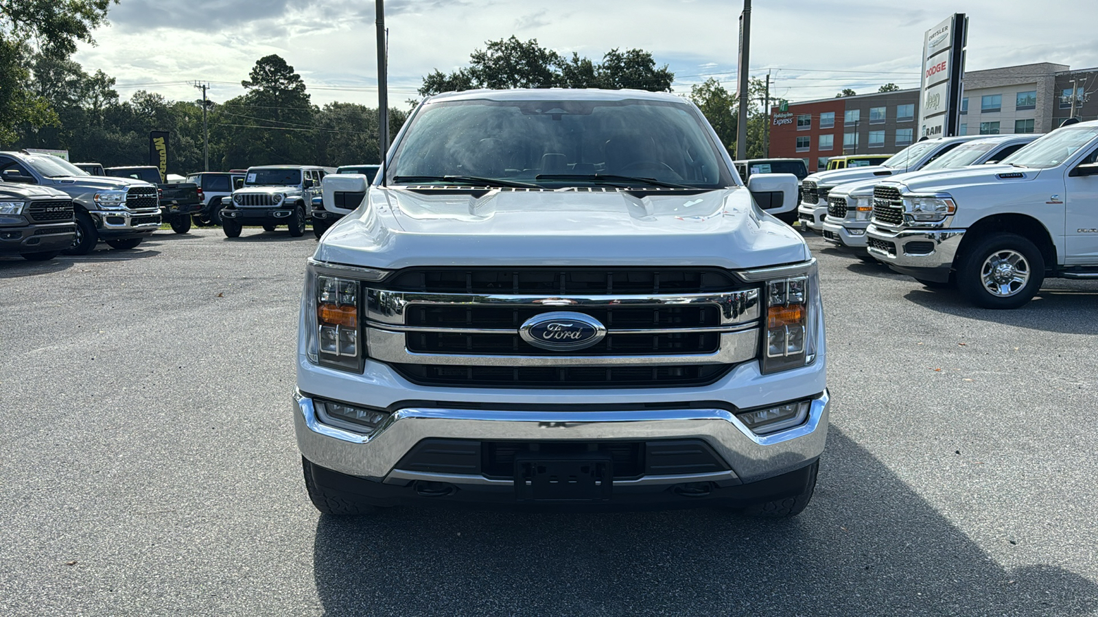 2022 Ford F-150 Lariat 12