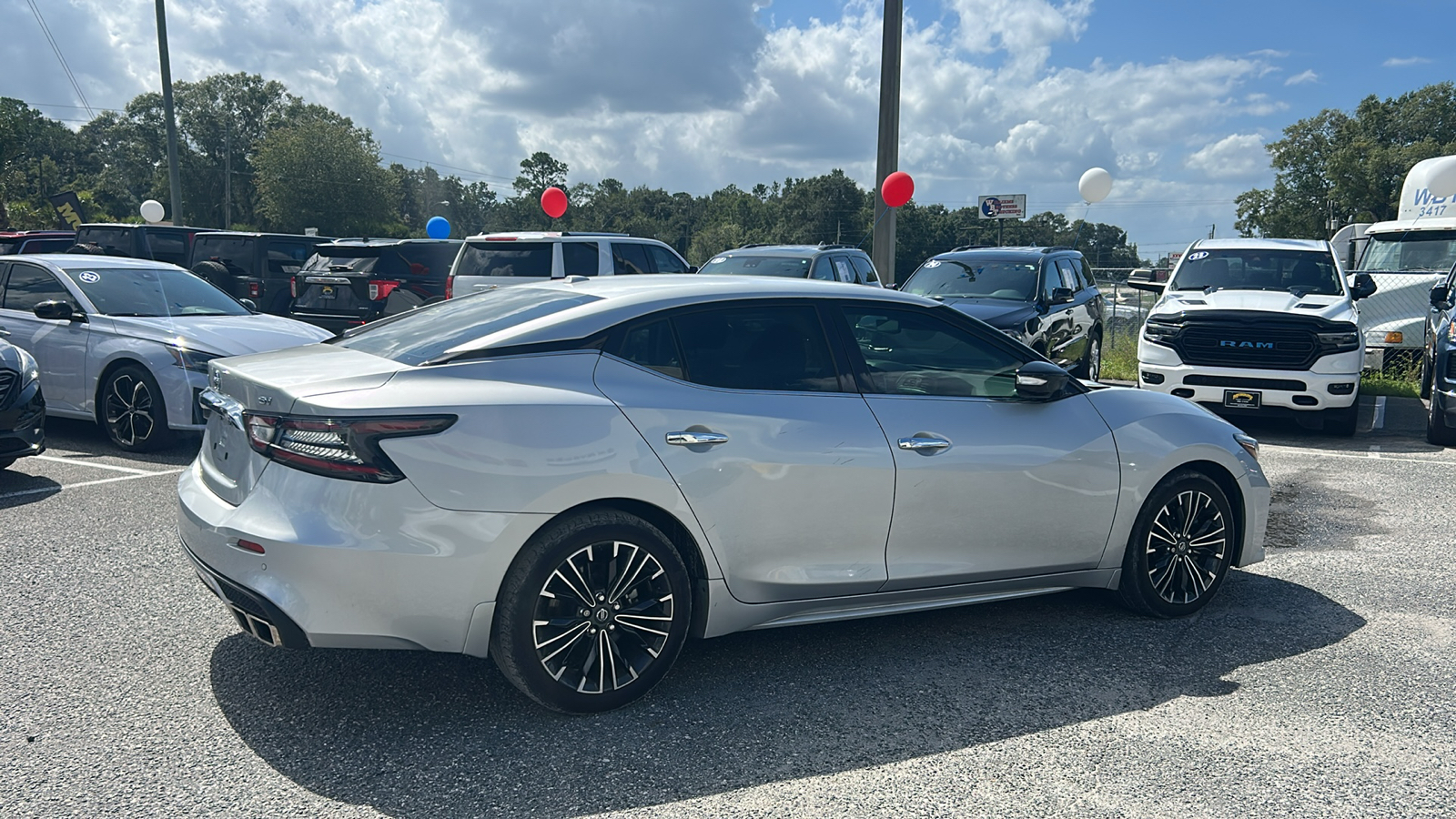 2022 Nissan Maxima SV 5