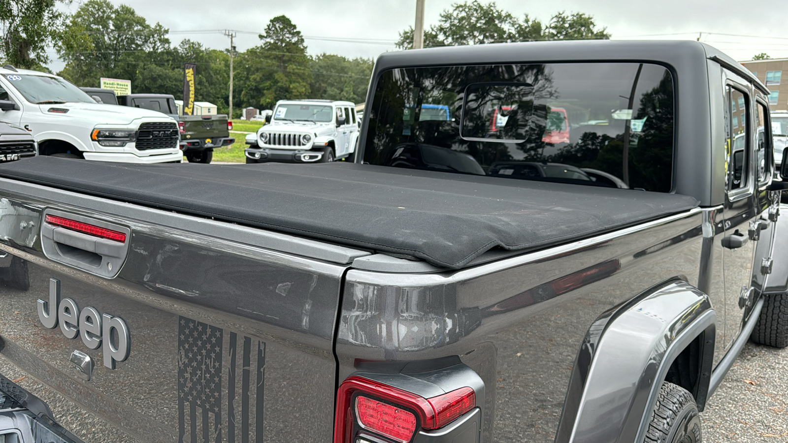 2021 Jeep Gladiator Sport 5