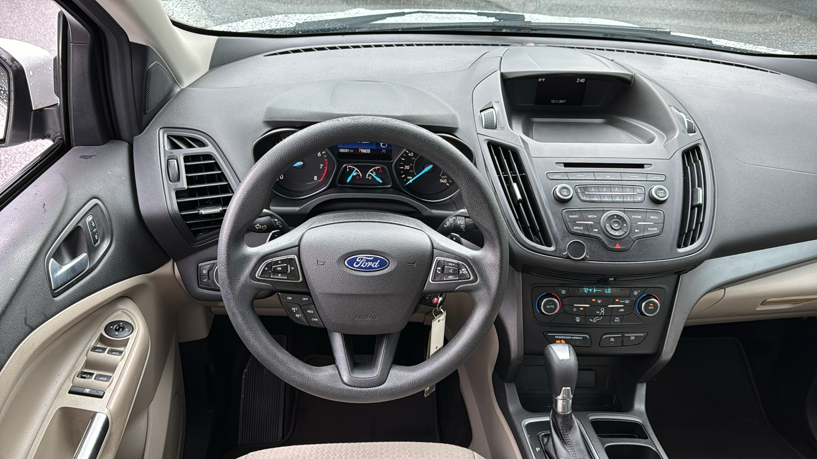 2017 Ford Escape SE 14