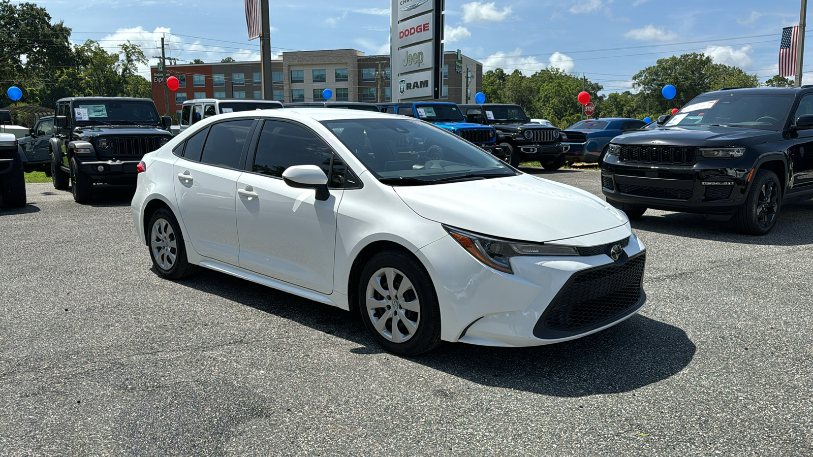 2020 Toyota Corolla LE 8