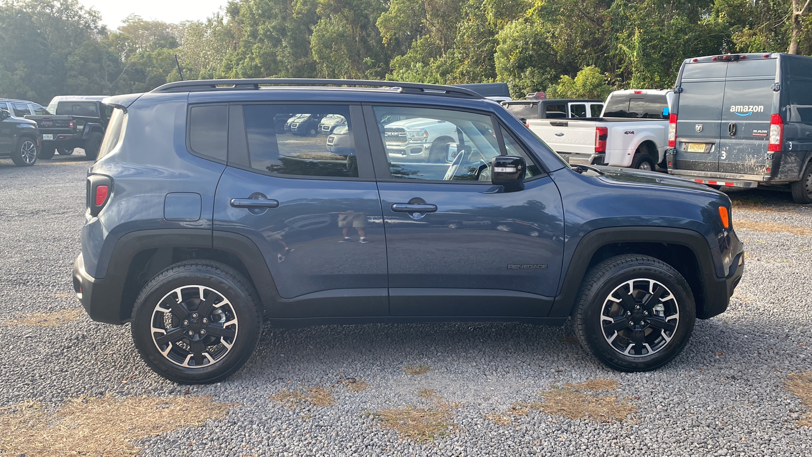 2023 Jeep Renegade Latitude 26