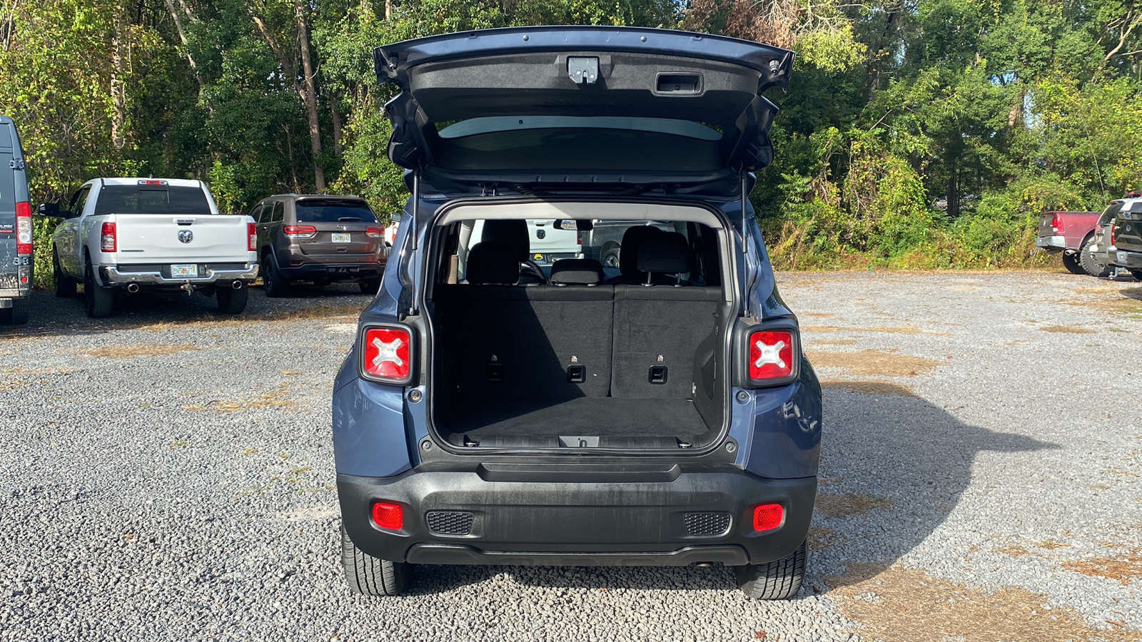 2023 Jeep Renegade Latitude 29