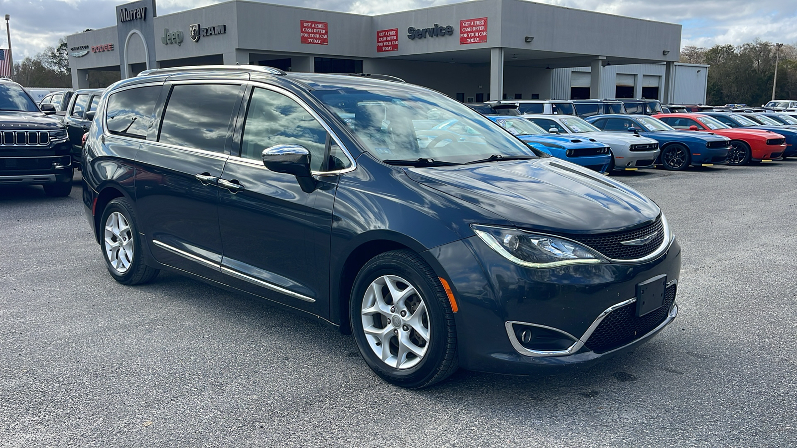 2020 Chrysler Pacifica Limited 14