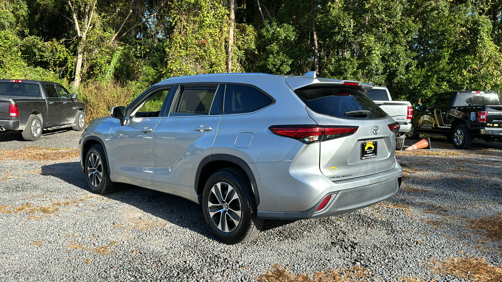 2021 Toyota Highlander XLE 2