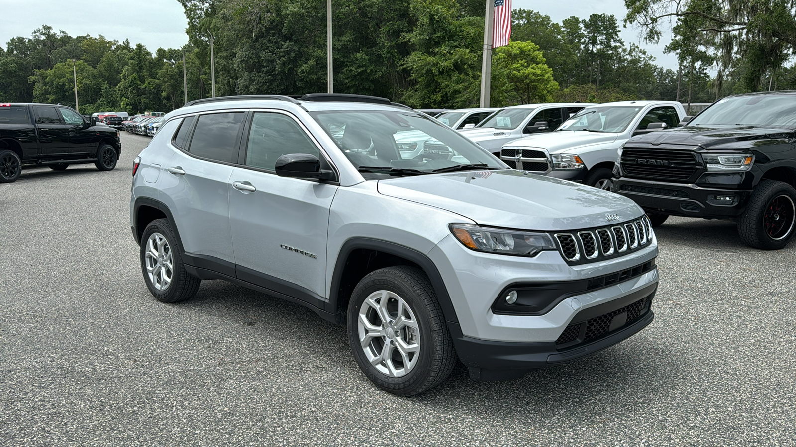 2024 Jeep Compass Latitude 14