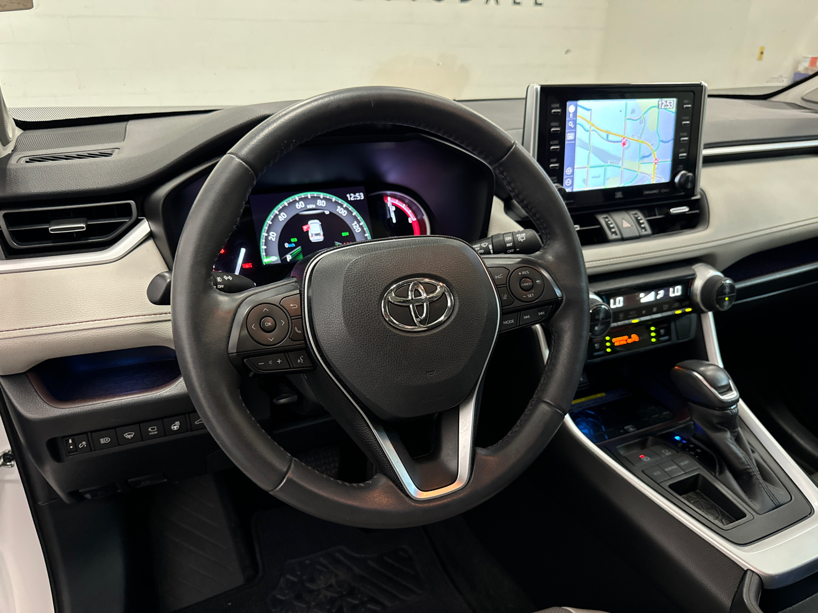 2020 Toyota RAV4 Limited 16