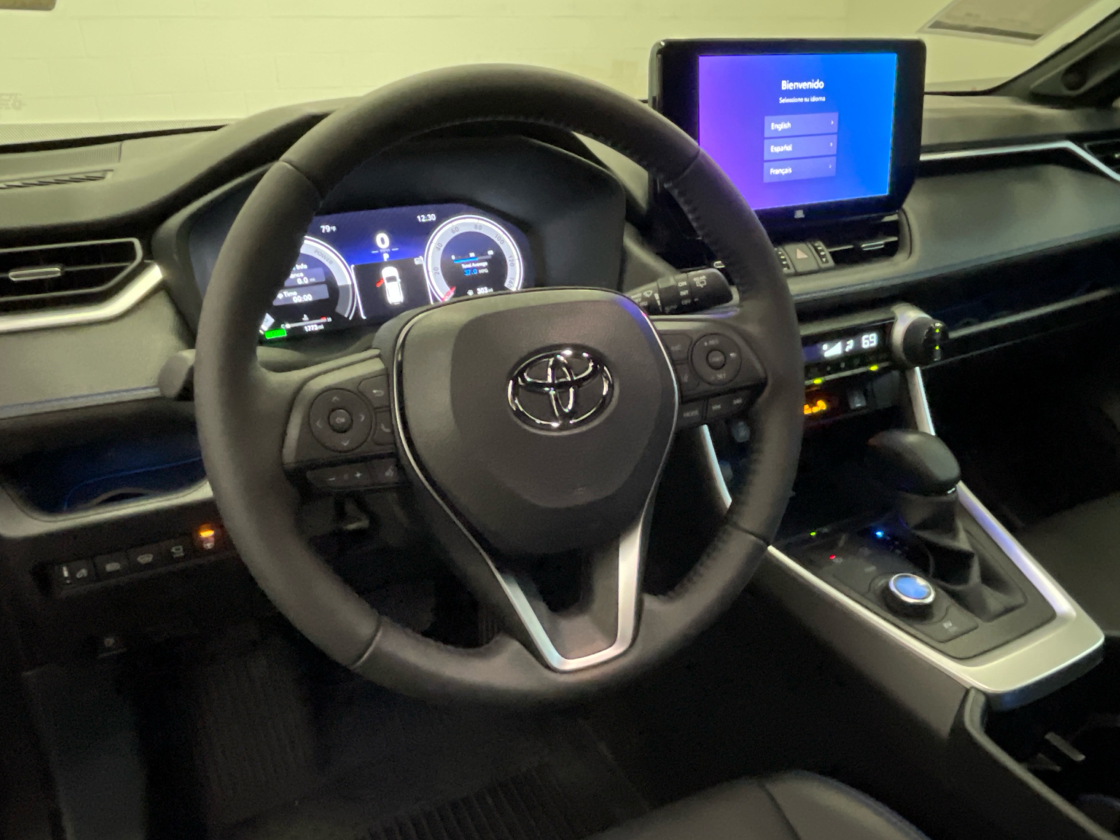2023 Toyota RAV4 Hybrid XSE 16
