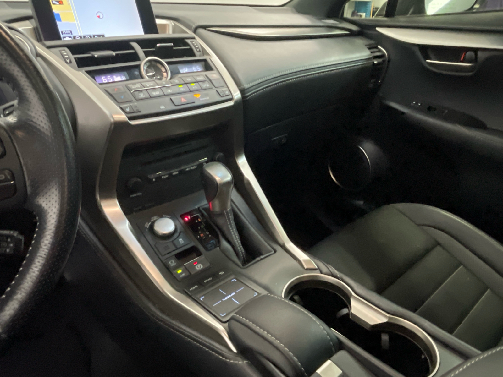 2016 Lexus NX 200t 19