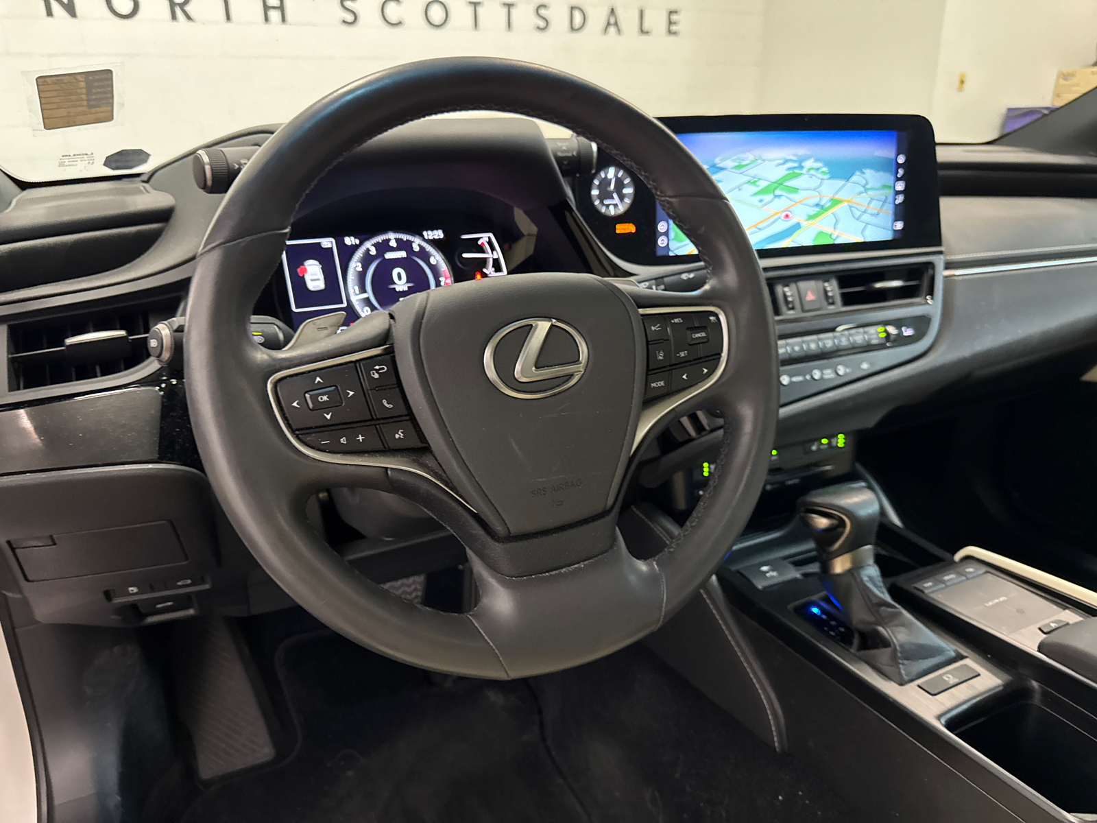 2022 Lexus ES 350 19