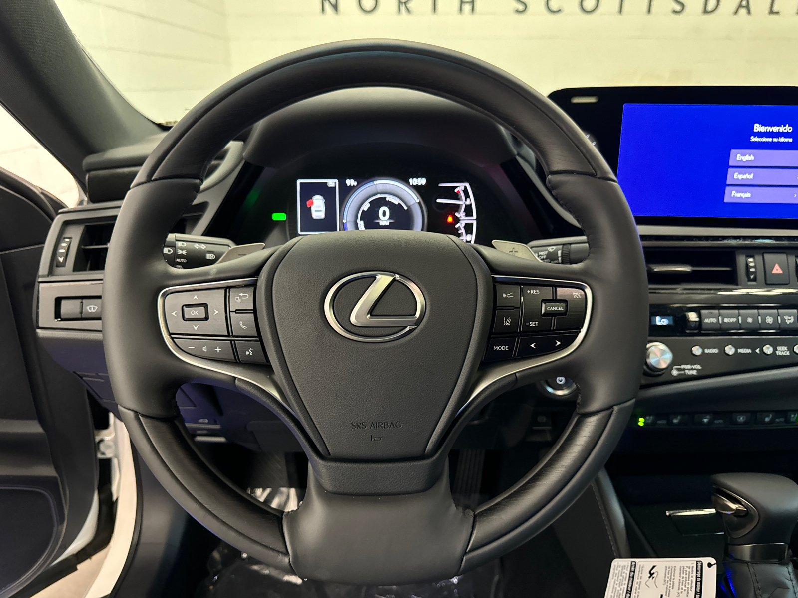 2024 Lexus ES 300h Luxury 5