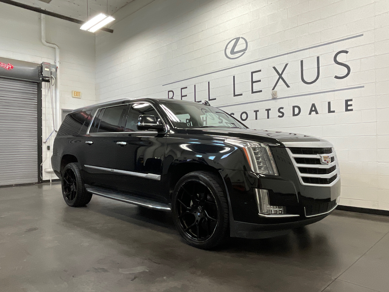 2019 Cadillac Escalade ESV Luxury 1