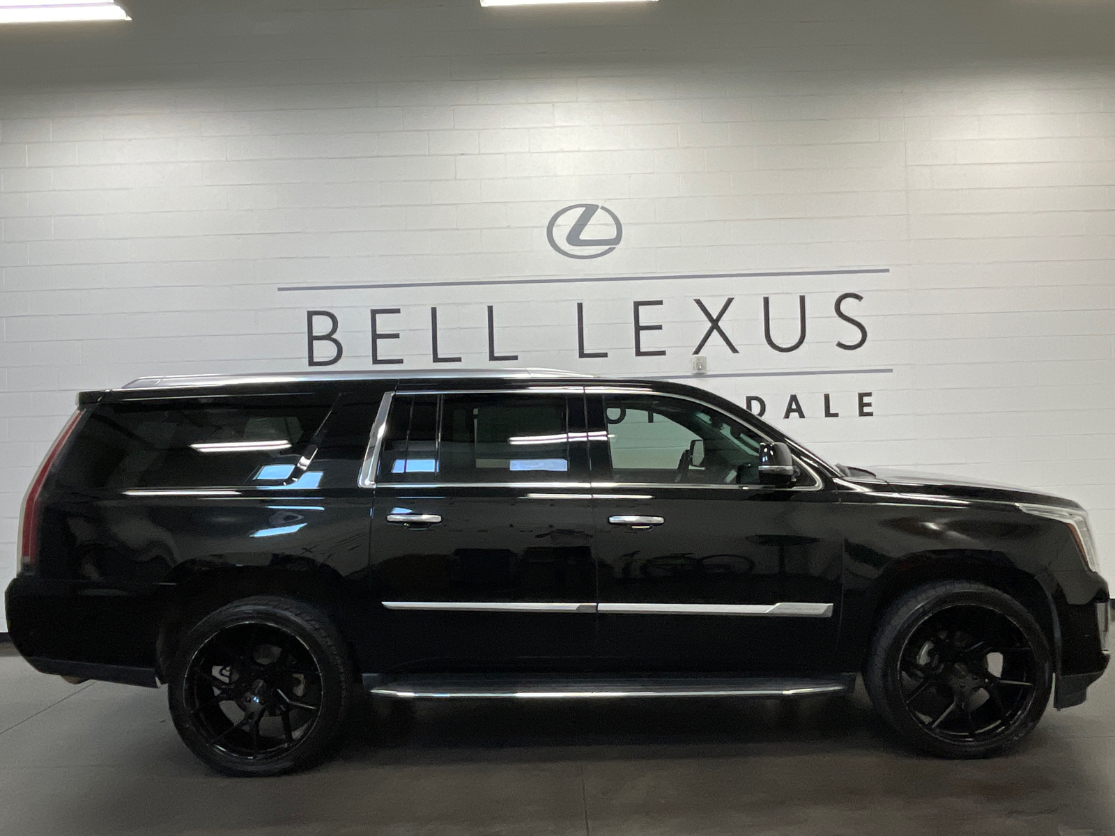 2019 Cadillac Escalade ESV Luxury 4