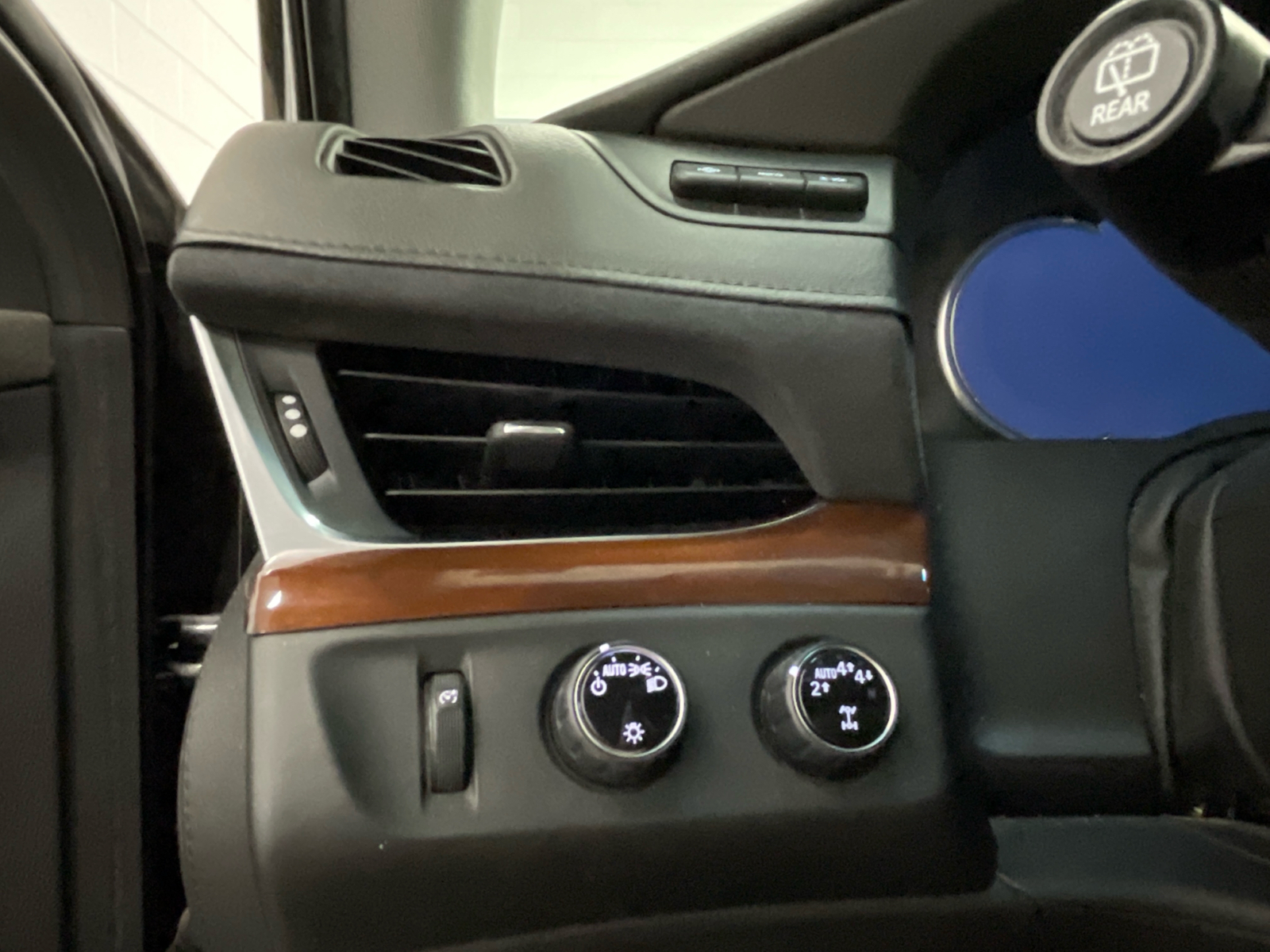 2019 Cadillac Escalade ESV Luxury 7