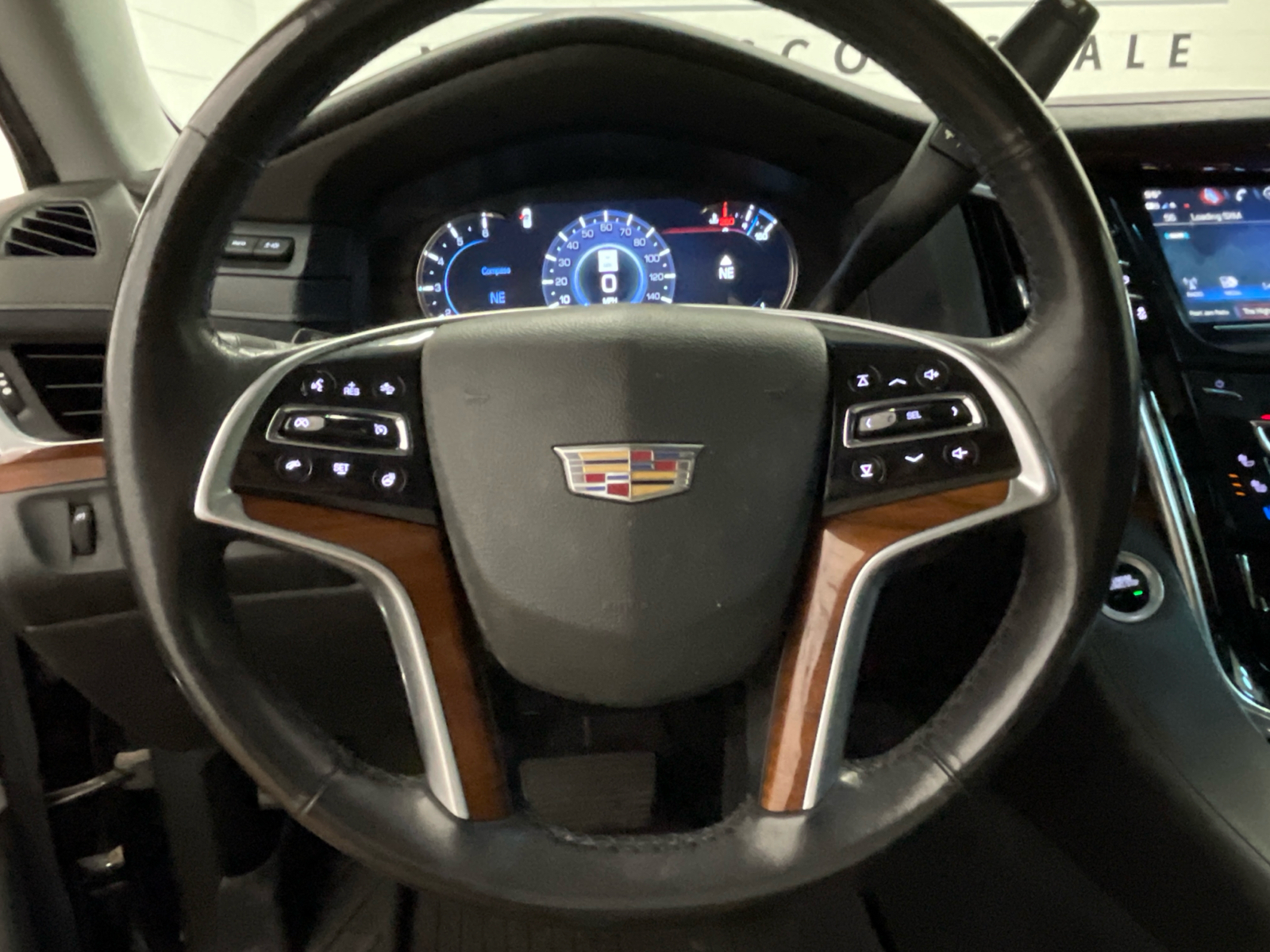 2019 Cadillac Escalade ESV Luxury 9