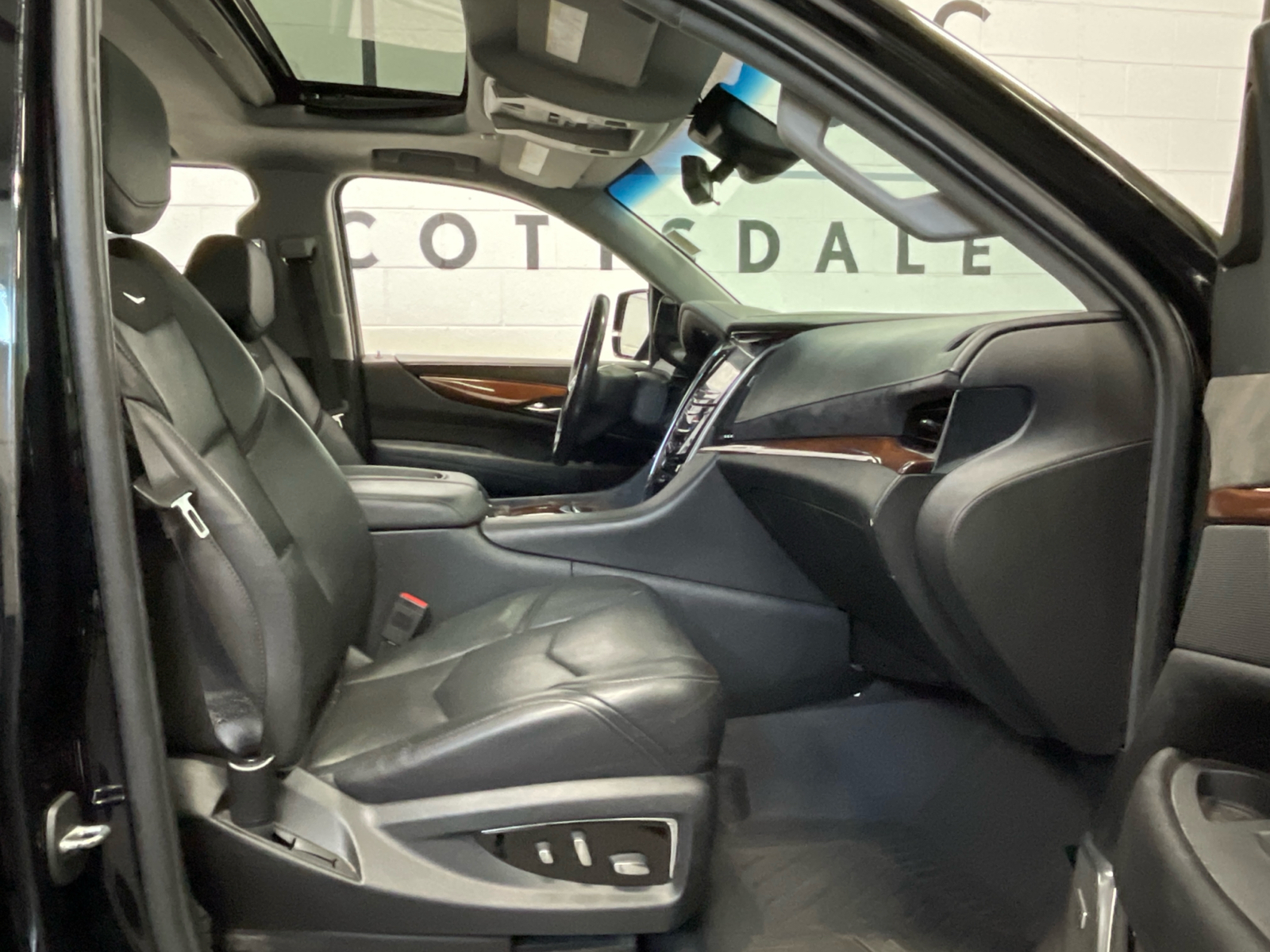 2019 Cadillac Escalade ESV Luxury 21