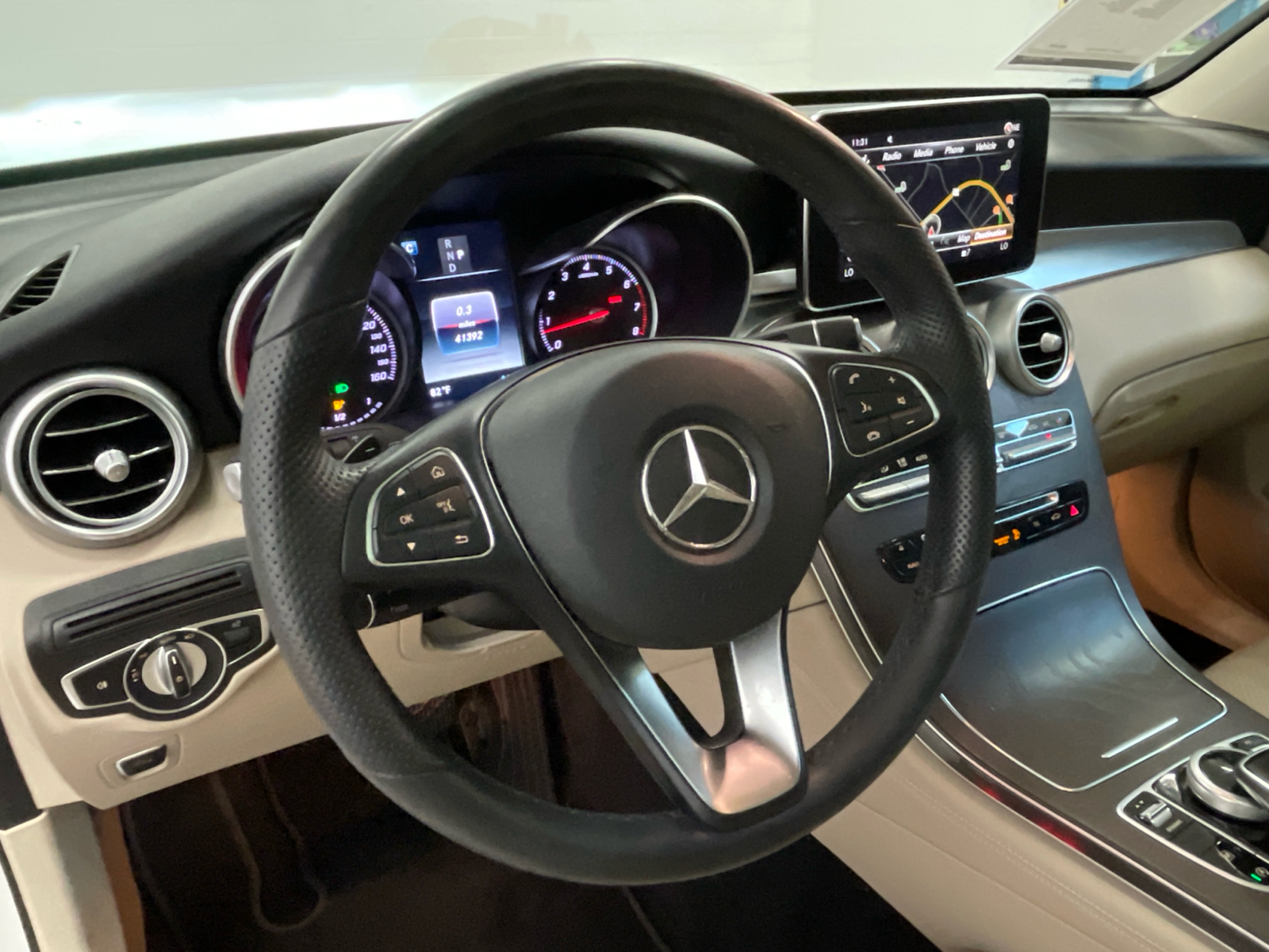 2019 Mercedes-Benz GLC GLC 300 16