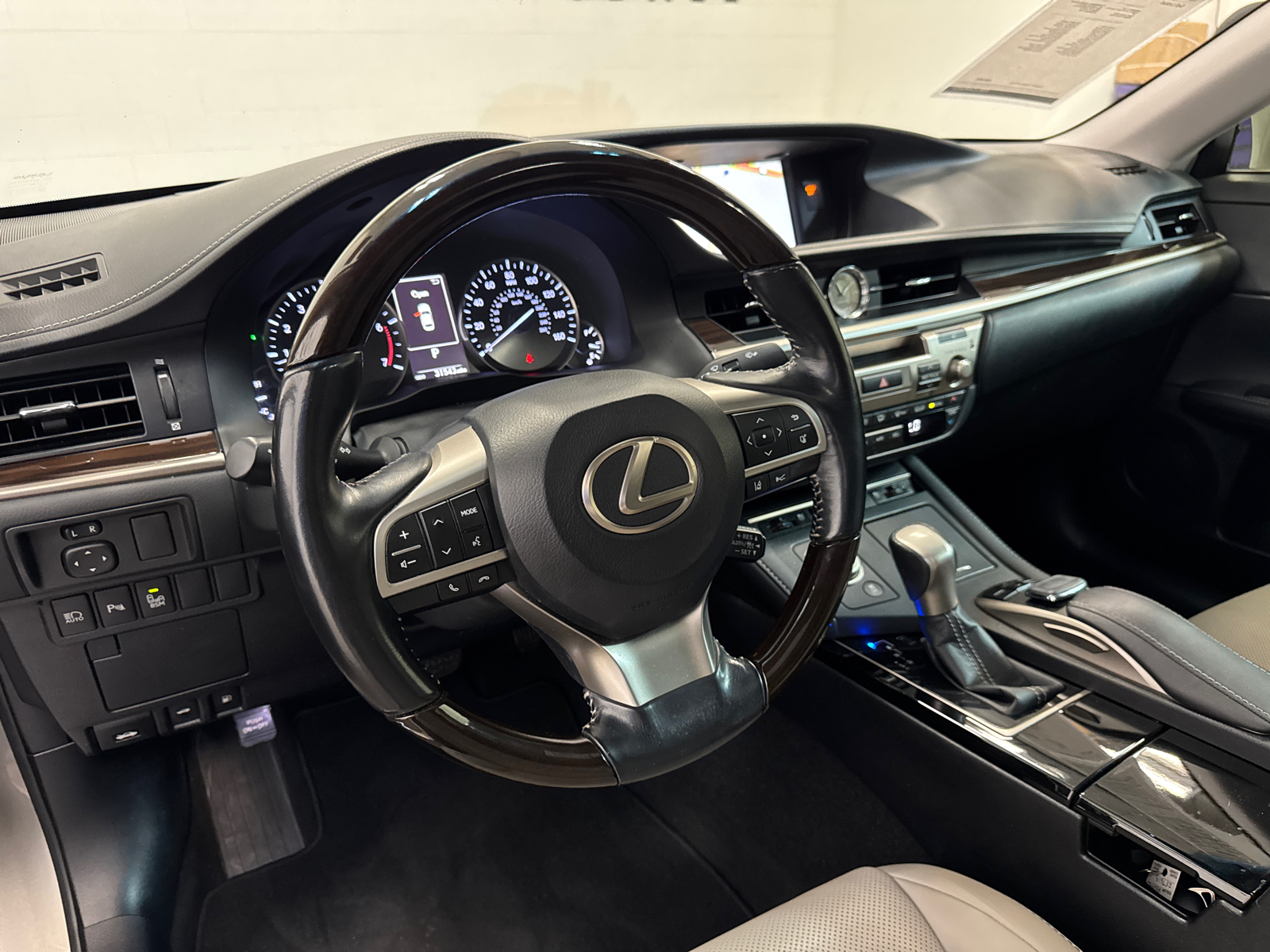 2017 Lexus ES 350 16