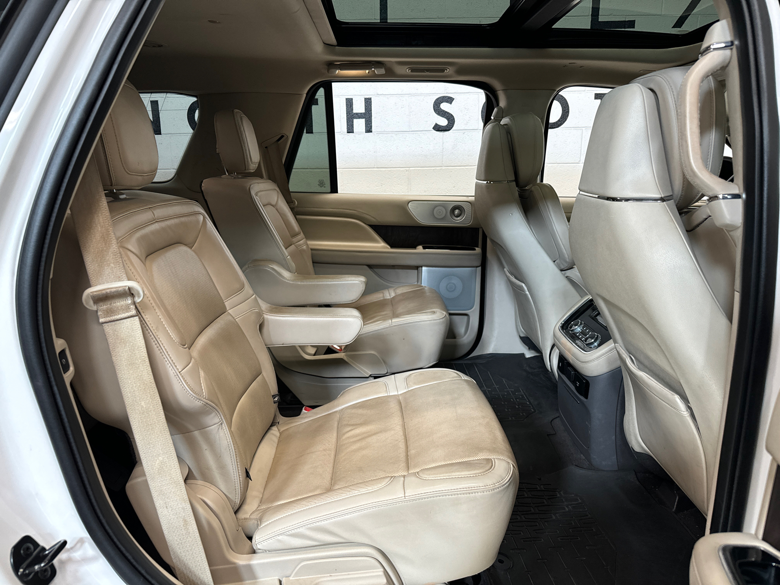 2019 Lincoln Navigator Reserve 21