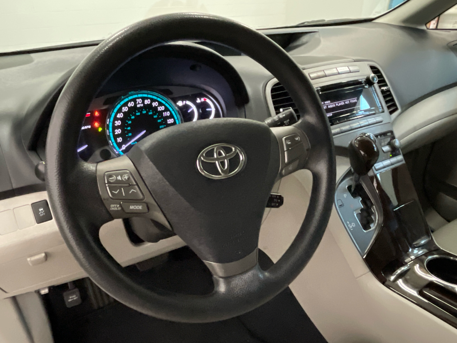 2011 Toyota Venza Base 15