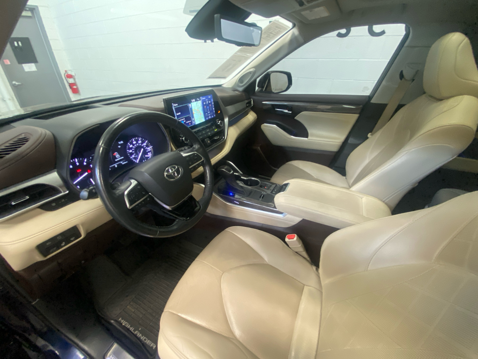 2020 Toyota Highlander Platinum 21
