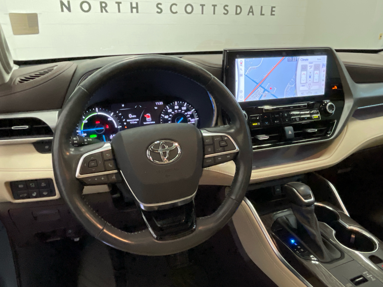 2021 Toyota Highlander Hybrid Platinum 16