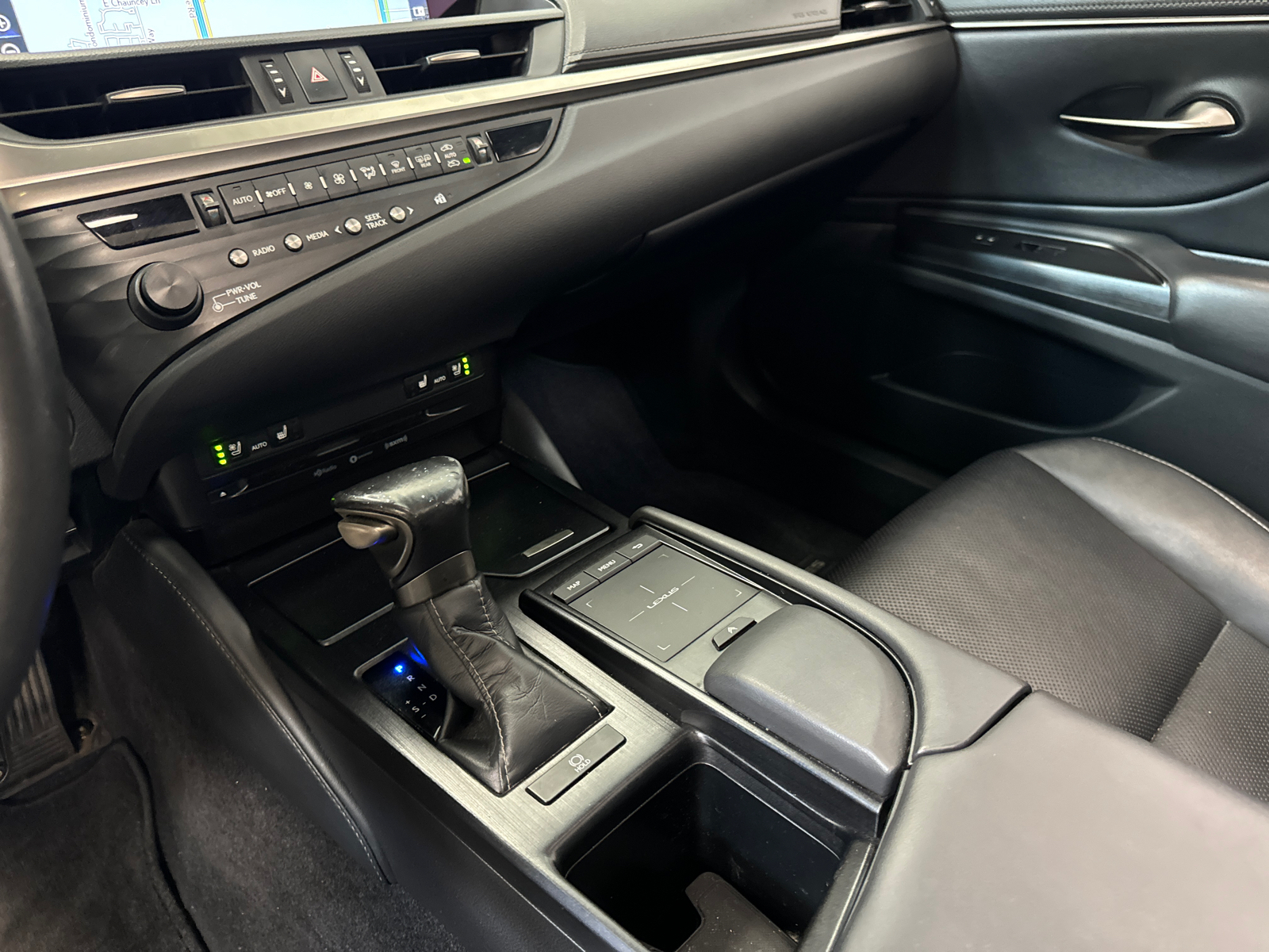 2019 Lexus ES 350 12