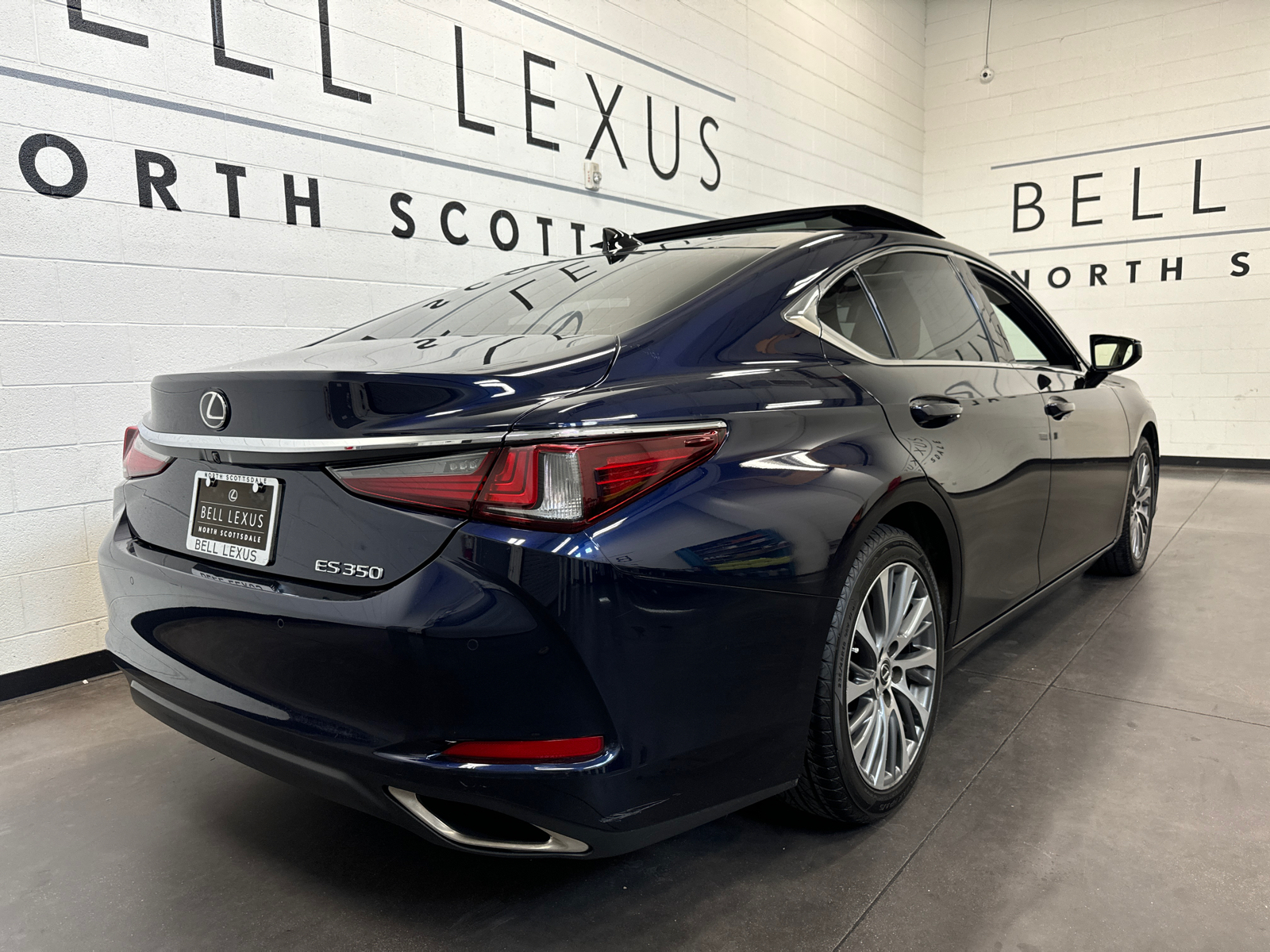 2019 Lexus ES 350 23